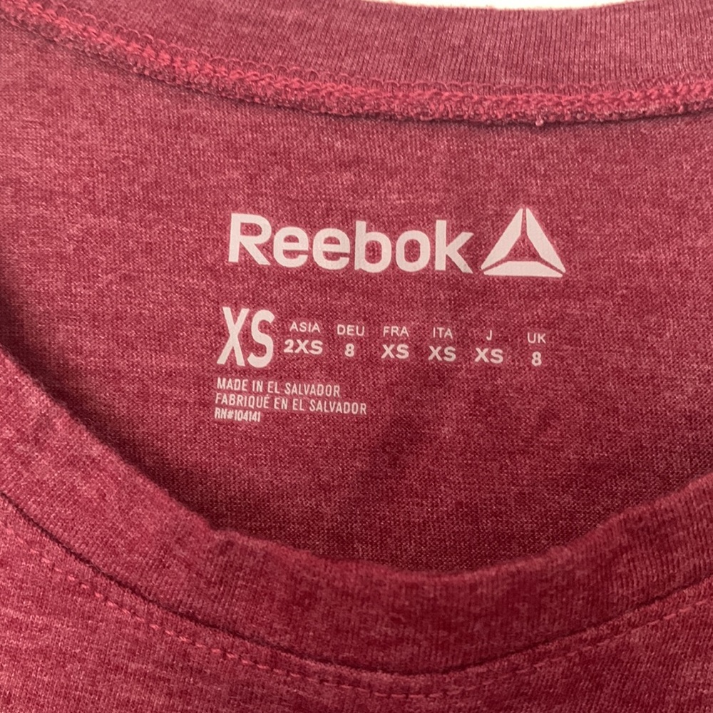2 Reebok workout tank tops - Picture 3 of 10